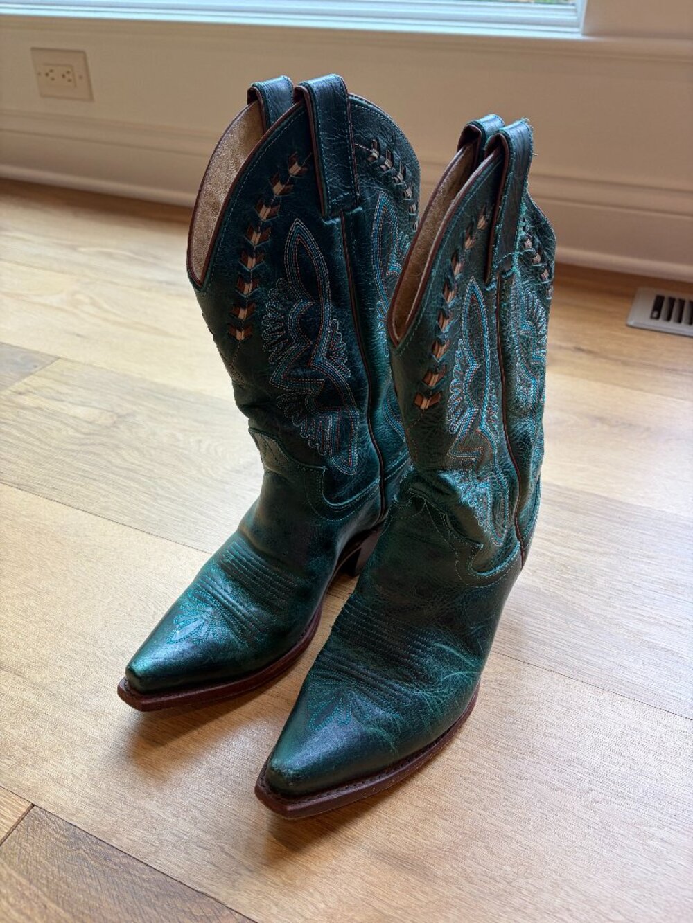 Justin Emerald Green/Turquoise Cowboy Boots Women Size 7B (Medium)